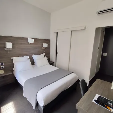 Actuel Centre Gare Hotel 3*
