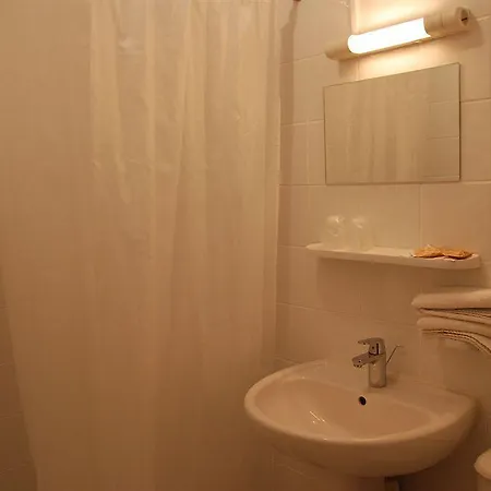 Actuel Centre Gare Hotel 3*